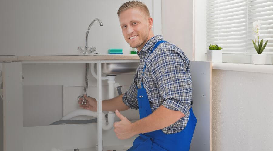 Local tankless water heater installation in Roodhouse, IL